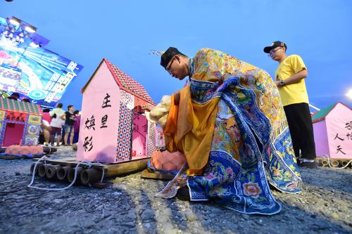 口湖牽水（車藏）_金湖放水燈