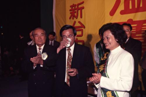 1997臺灣縣市長選舉 - 民進黨：臺中市 - 張溫鷹