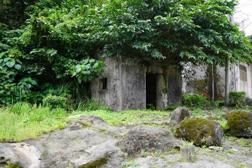 棄漁船電池充電站