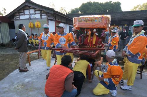 東山碧軒寺迎佛祖暨遶境_東山迎佛祖