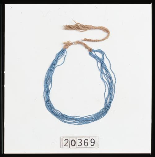 藍色珠串項飾