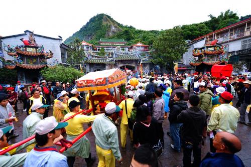 東山碧軒寺迎佛祖暨遶境_東山迎佛祖