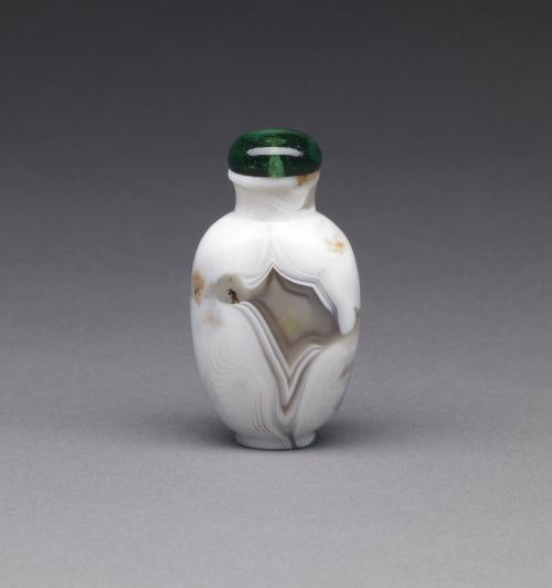 Fortification Agate Snuff Bottle