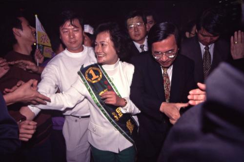 1997臺灣縣市長選舉 - 民進黨：臺中市 - 張溫鷹