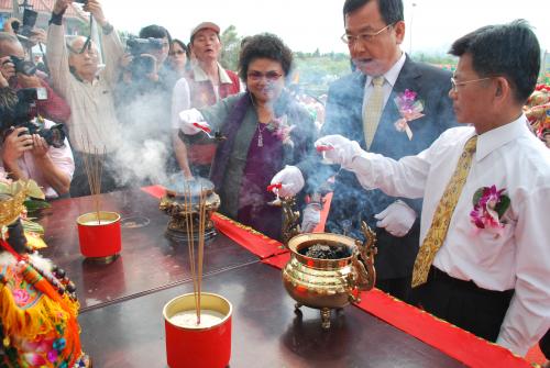 羅漢門迎佛祖_羅漢門迎佛祖_內門與觀亭兩廟首次會香