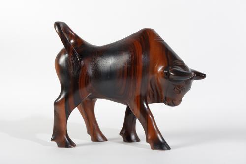鬥牛木雕(Bull Wooden Sculpture)