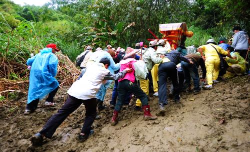 東山碧軒寺迎佛祖暨遶境_東山迎佛祖