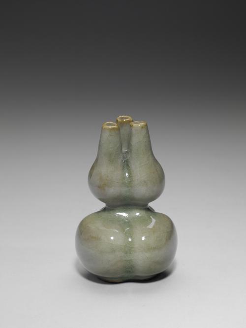 清 青瓷三管葫蘆瓶