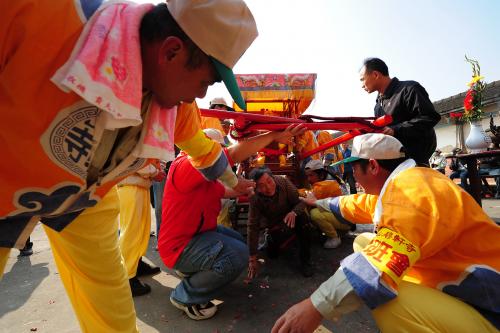 東山碧軒寺迎佛祖暨遶境_東山迎佛祖