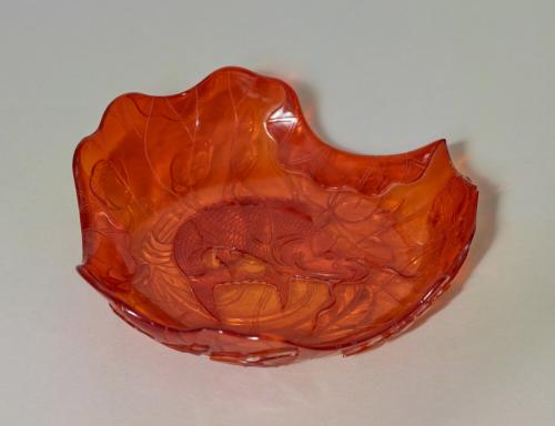 紅色透明玻璃蓮魚紋荷葉盤