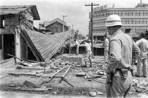 民族柳橋