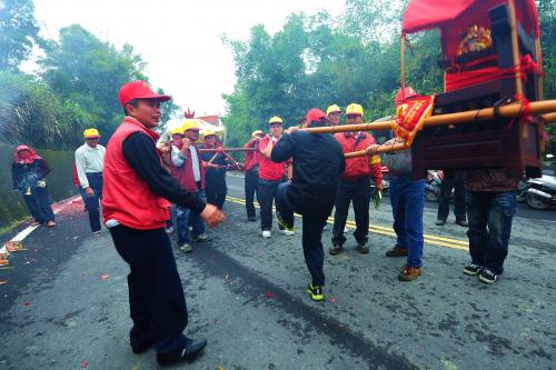 東山碧軒寺迎佛祖暨遶境_東山迎佛祖_十八重溪內_羌仔寮