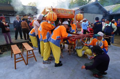 東山碧軒寺迎佛祖暨遶境_東山迎佛祖