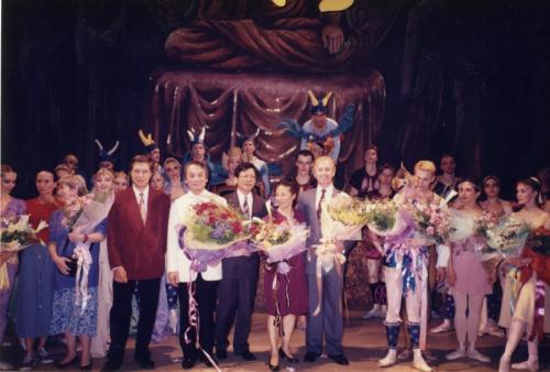 陳澄雄邀請莫斯科芭蕾舞團赴全島巡演合演《敦煌舞夢》謝幕（1994年4月14日至30日）