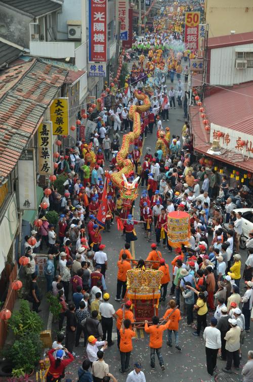 羅漢門迎佛祖_內門迎佛祖