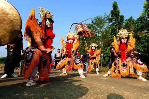 東山碧軒寺迎佛祖暨遶境_東山迎佛祖