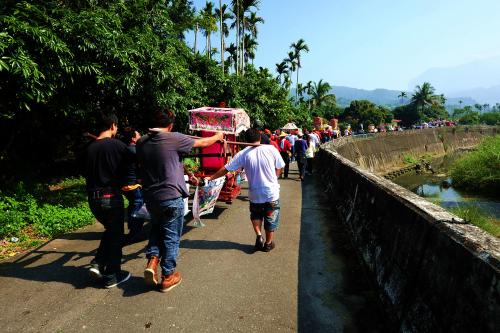 東山碧軒寺迎佛祖暨遶境_東山迎佛祖