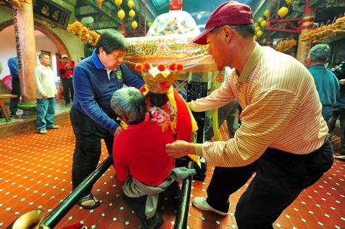 東山碧軒寺迎佛祖暨遶境_東山迎佛祖