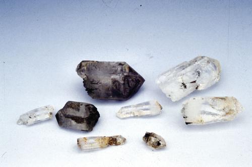 晶形完美的石英在金瓜石地區較少發現