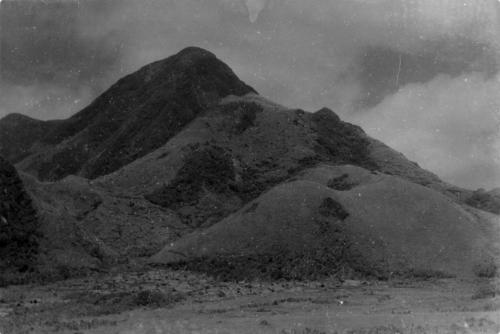 紅頭村主山