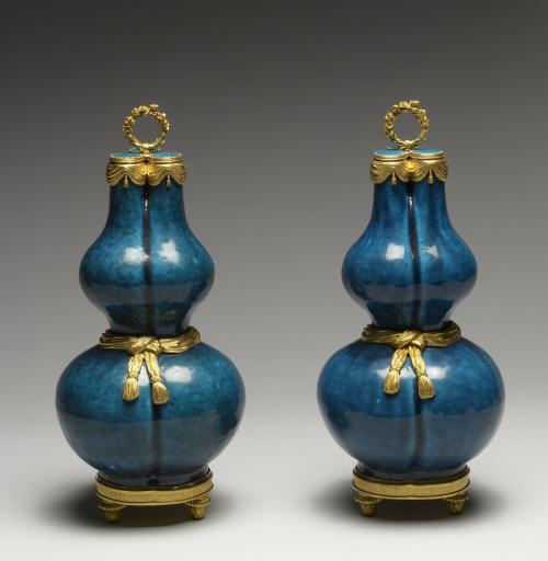Pair of Gourd-Shaped Vases