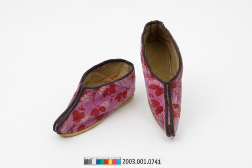 粉紫色葡萄花葉印紋女布鞋