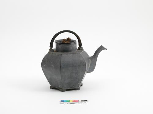 錫製茶壺
