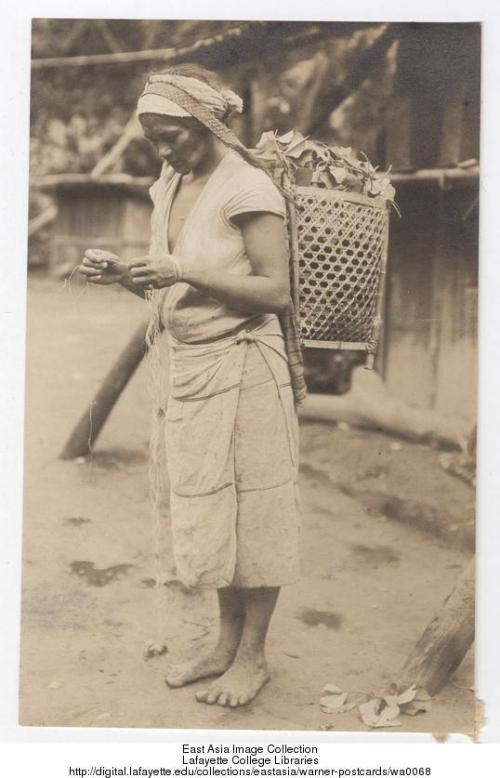 運貨的泰雅族婦女
