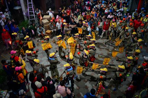 大甲媽祖遶境進香_哨角隊