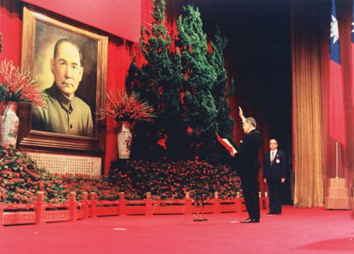 1990年5月20日第八任總統副總統（李登輝、李元簇）宣誓就職典禮於國父紀念館大會堂舉行