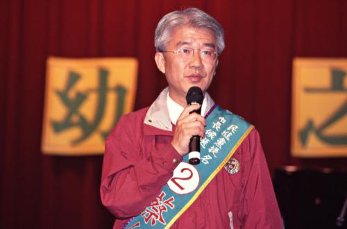 1997臺灣縣市長選舉 - 民進黨：新竹市 - 蔡仁堅