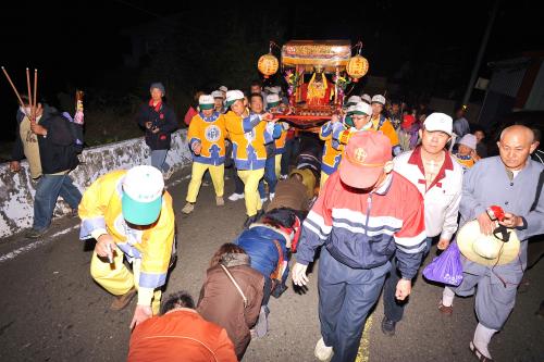 東山碧軒寺迎佛祖暨遶境_東山迎佛祖