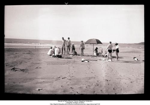 Expatriots at the beach