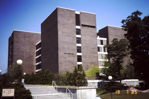 紐約州立大學石溪分校 (State University of New York at Stony Brook)—Life Sciences Building