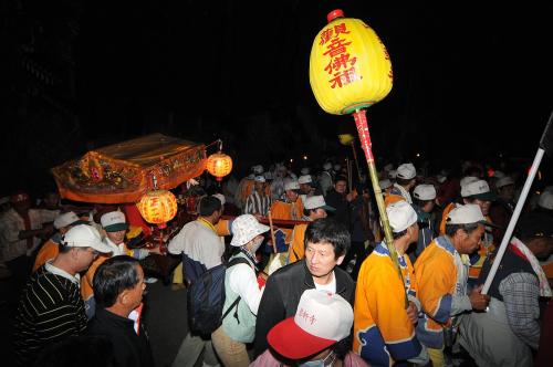 東山碧軒寺迎佛祖暨遶境_東山迎佛祖