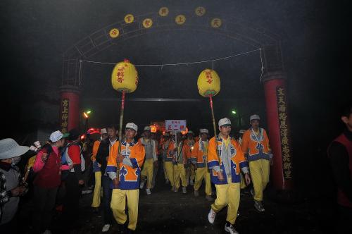 東山碧軒寺迎佛祖暨遶境_東山迎佛祖