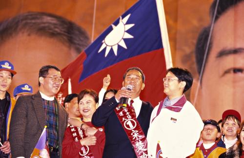 2000臺灣總統選舉 - 選前之夜 - 無黨籍 - 宋楚瑜、張昭雄