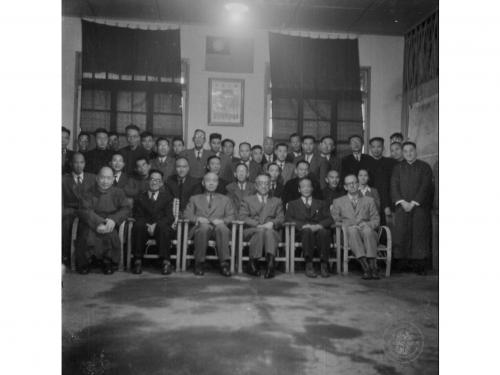 1951年　同仁歡迎朱家驊院長、胡適先生蒞臨楊梅辦公室 