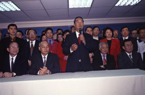 2000臺灣總統選舉 - 無黨籍 - 宋楚瑜、張昭雄籌組新政黨