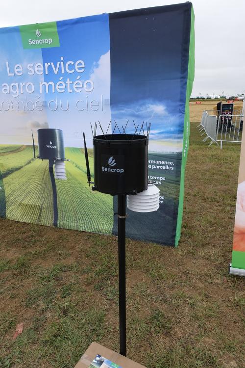 在2016年法國農業創新展上展示的Sencrop感測器