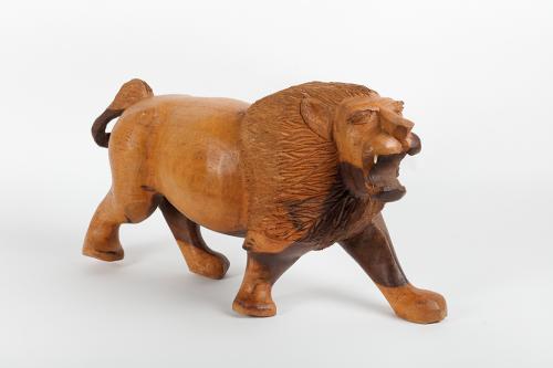 查德雄獅木雕(Chad Lion Wooden Sculpture)