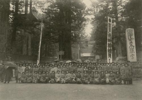 1939年臺北州立第三高等女學校修學旅行合照-日光東照宮
