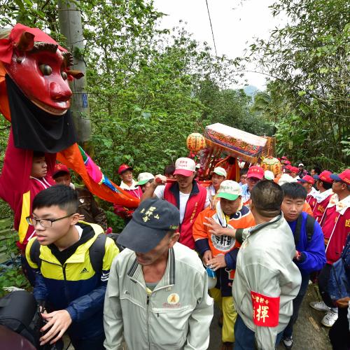 東山碧軒寺迎佛祖暨遶境_東山迎佛祖上山