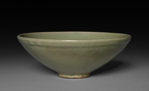 Bowl with carved floral decoration