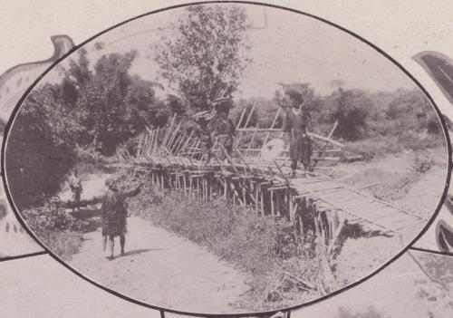 阿美族架設的竹橋
