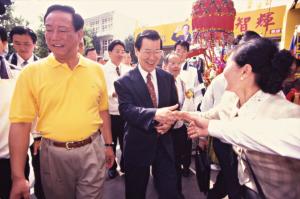 1997臺灣縣市長選舉 - 國民黨：苗栗縣 - 何智輝