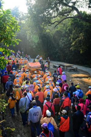 東山碧軒寺迎佛祖暨遶境_隨香人潮5