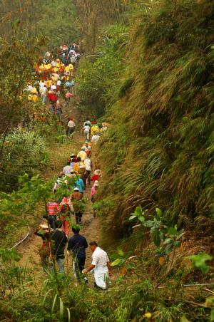 東山迎佛祖_觀音媽回火山