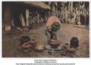 （臺灣）阿美族婦女製作土器