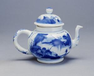 青花茶壺